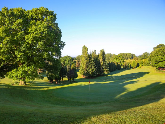 Macdonald Hill Valley Hotel